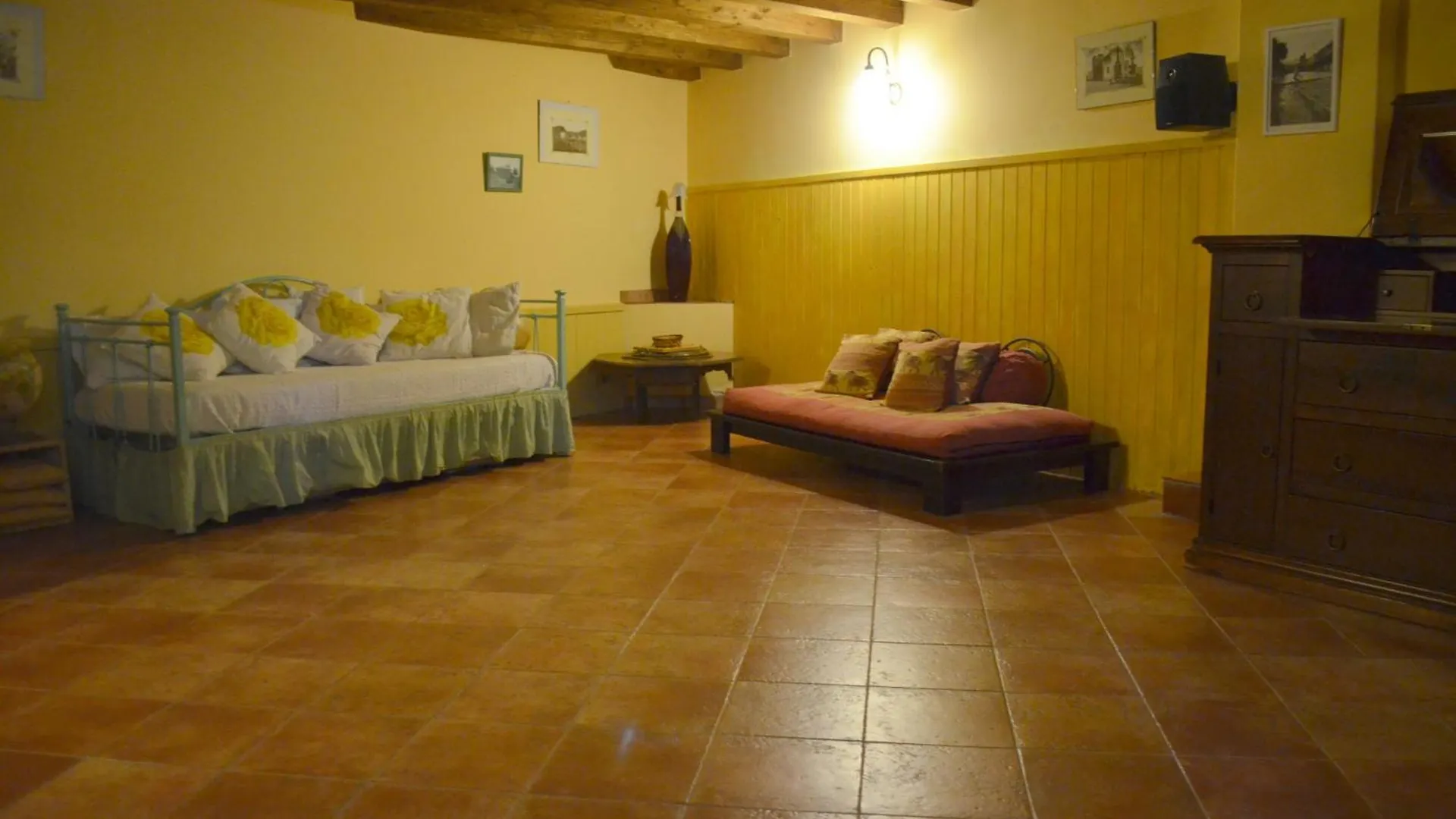 فندق مبيت وإفطار رانداتسو Villa Veda