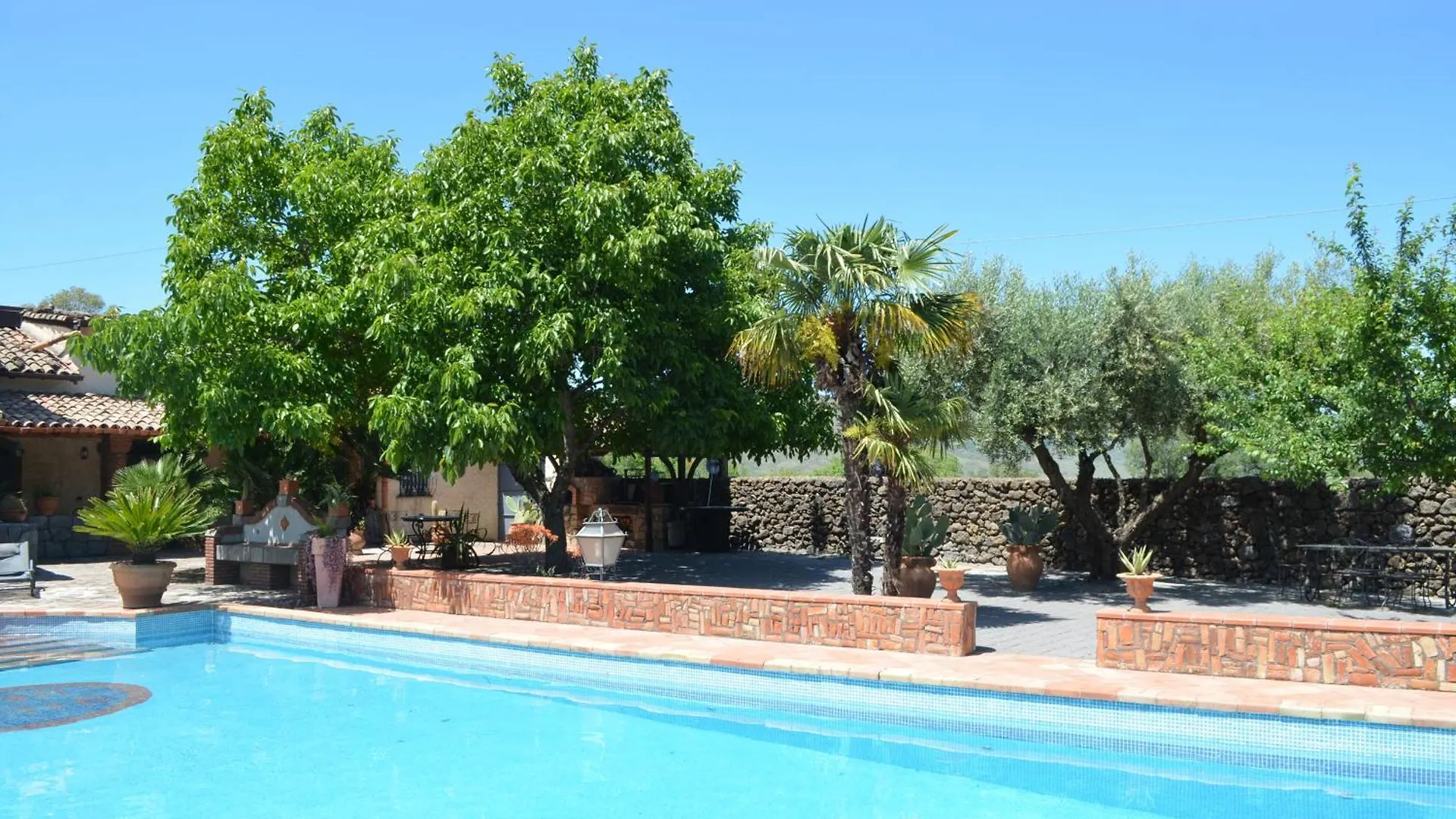 فندق مبيت وإفطار رانداتسو Villa Veda